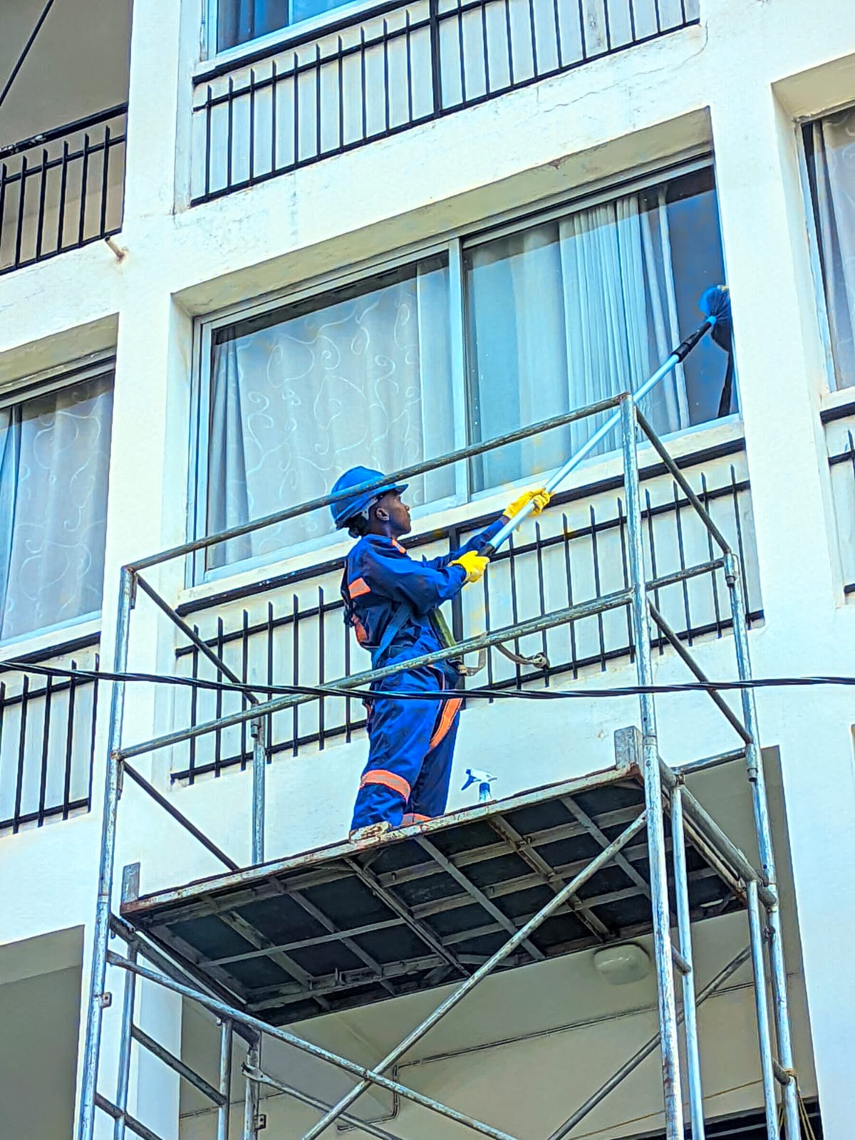 Traitement professionnel des surfaces